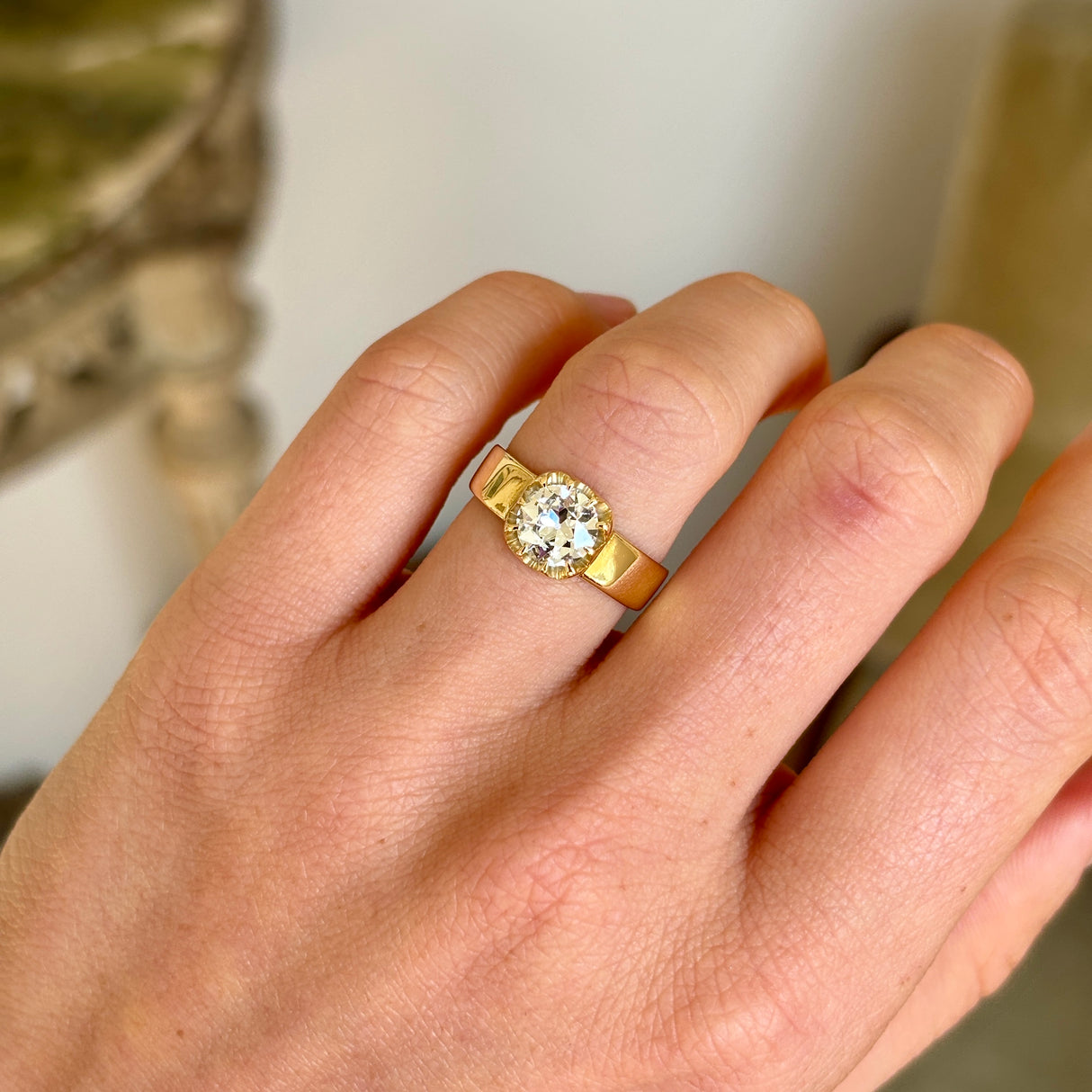 Antique, Victorian solitaire 1ct diamond ring