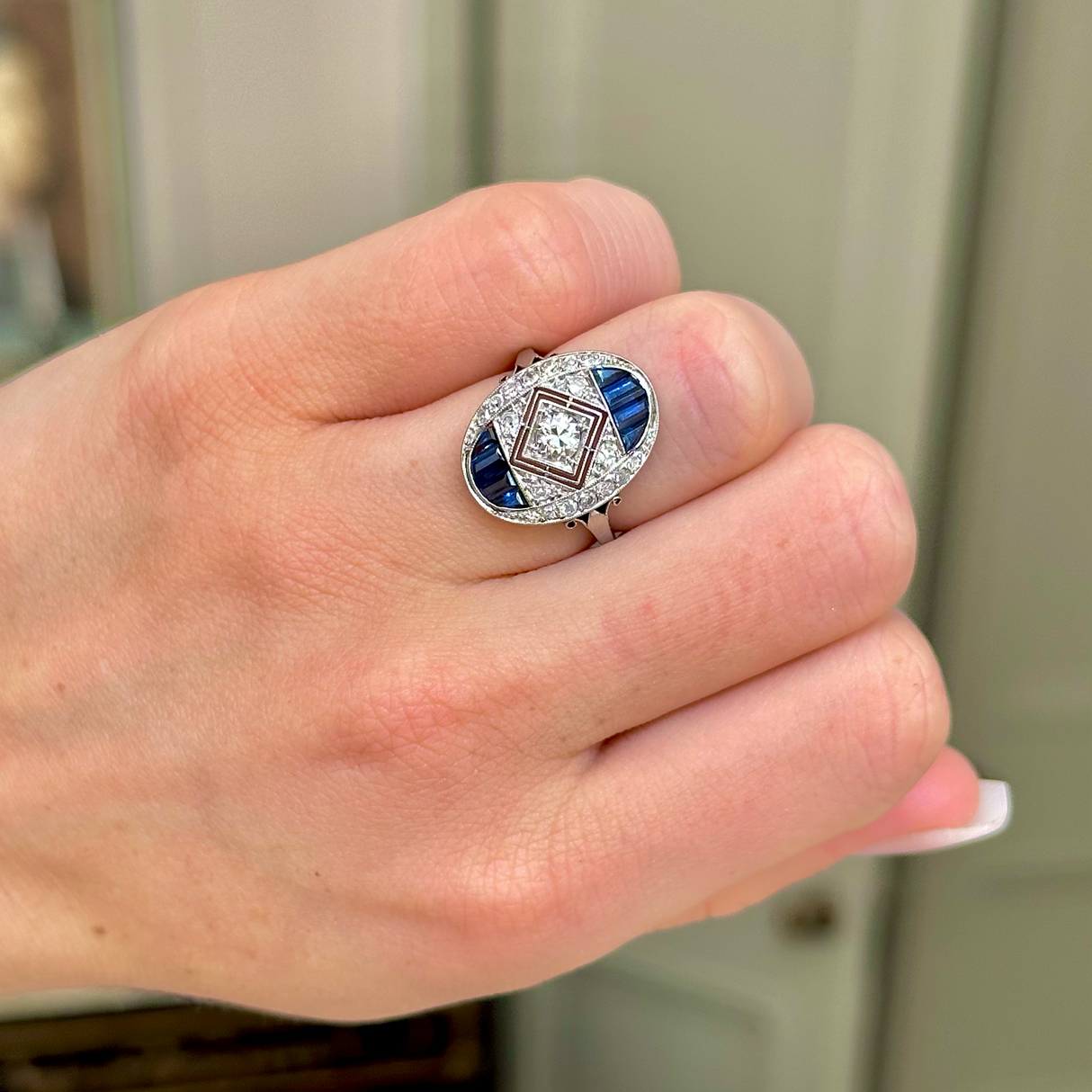 Art Deco diamond and sapphire ring, platinum