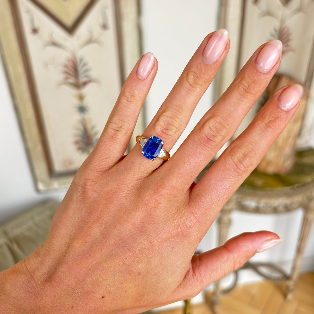 Vintage 6.44ct sapphire & diamond three-stone engagement ring