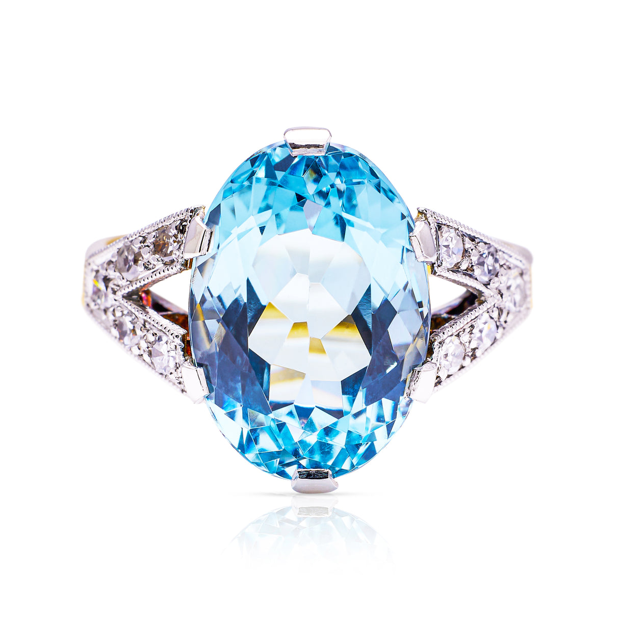 Edwardian, oval aquamarine & diamond ring