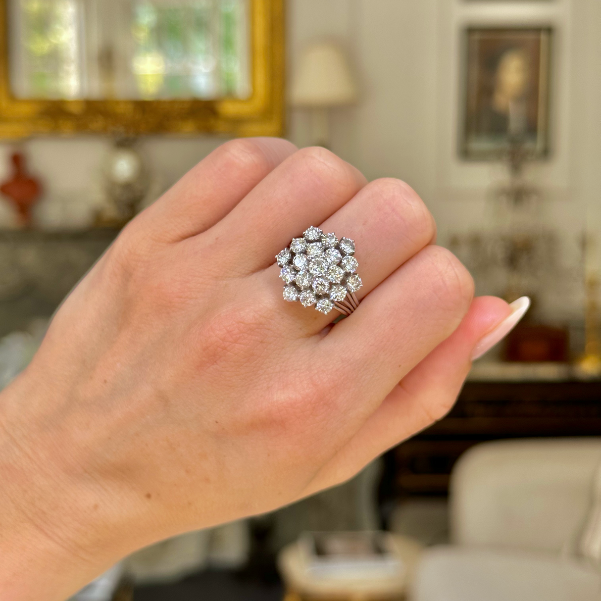 Vintage, 2.85ct diamond cluster ring, 18ct white gold