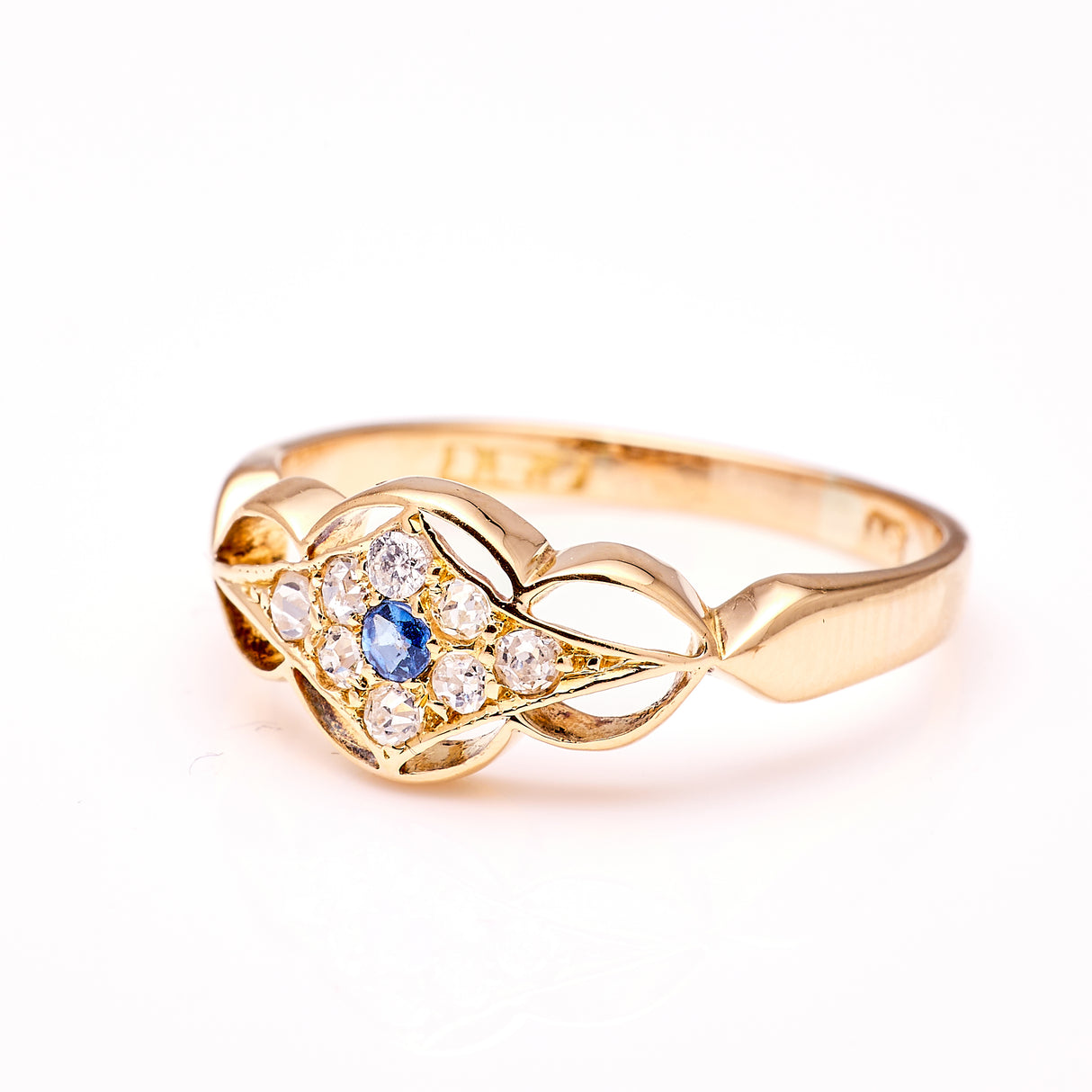 ON HOLD | Antique, Edwardian sapphire & diamond ring