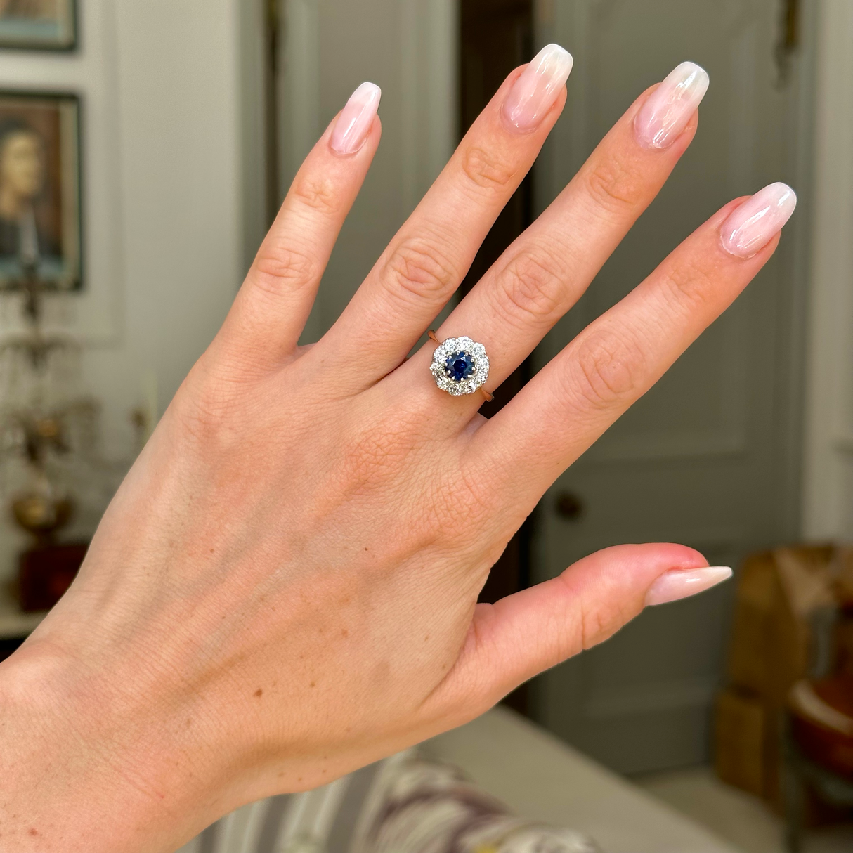 Antique sapphire and diamond daisy cluster ring, 18ct yellow gold, platinum