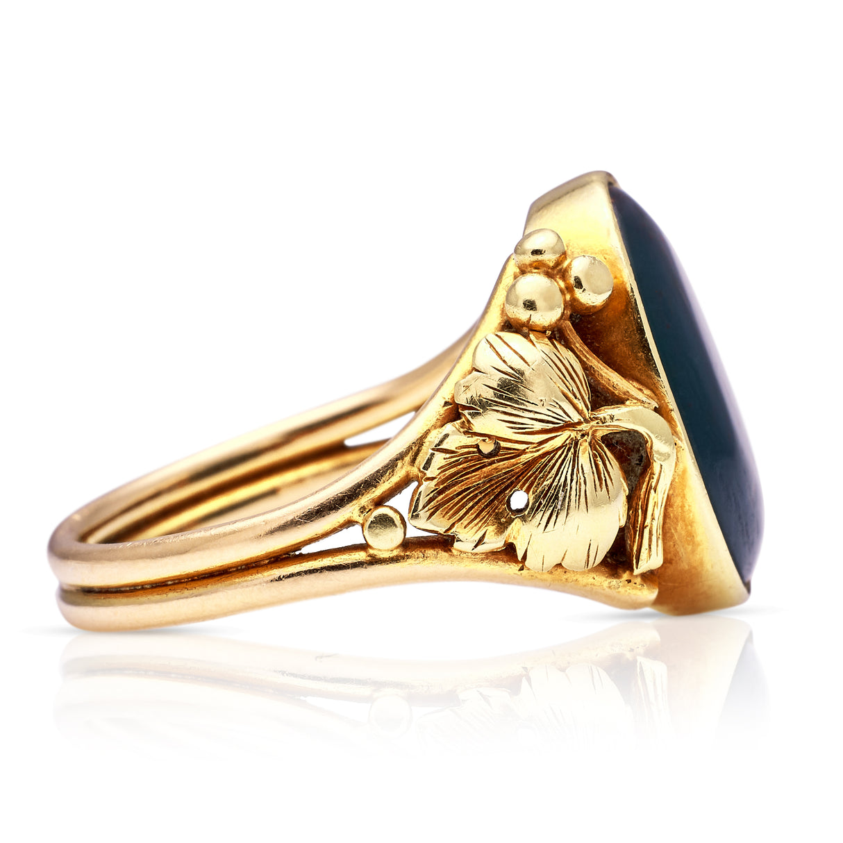 Antique, Victorian bloodstone signet ring