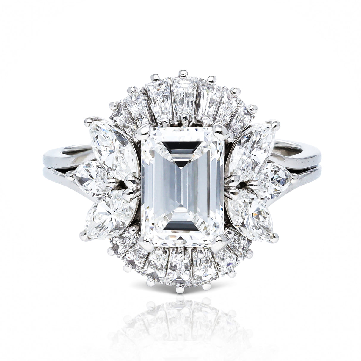 Vintage 1.50ct emerald-cut diamond cluster ring, platinum, circa 1950
