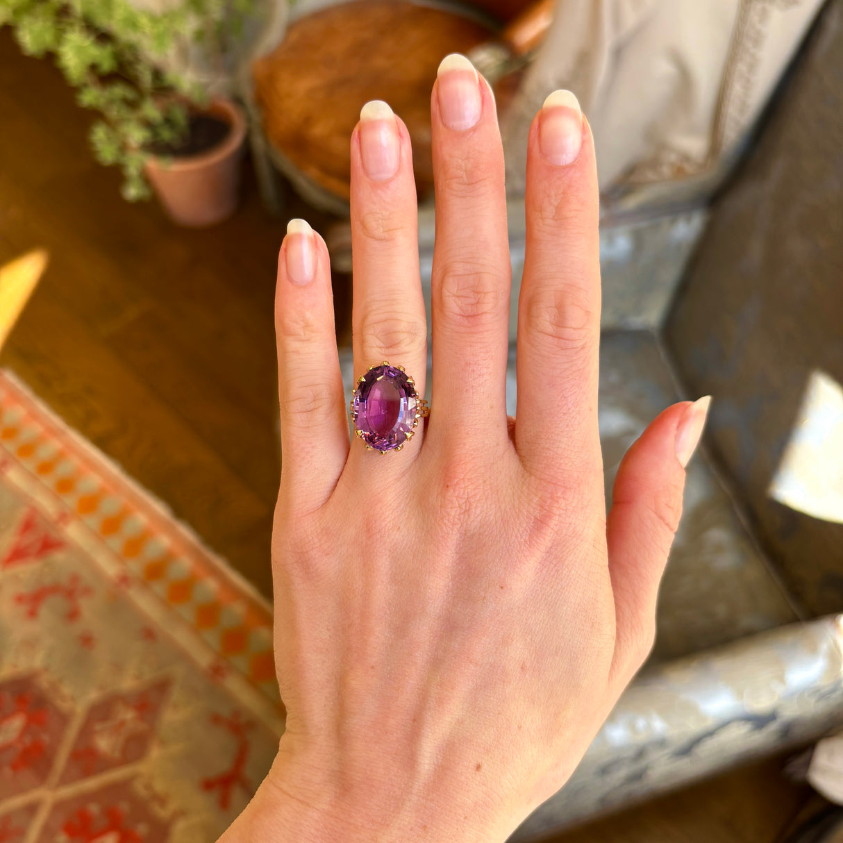 Vintage, 1940s amethyst cocktail ring