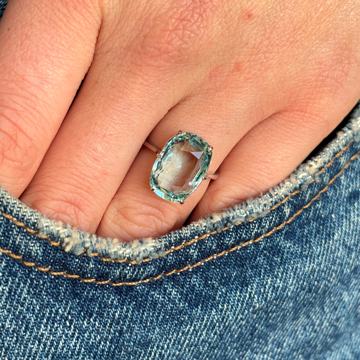 Vintage, 1970s aquamarine cocktail ring