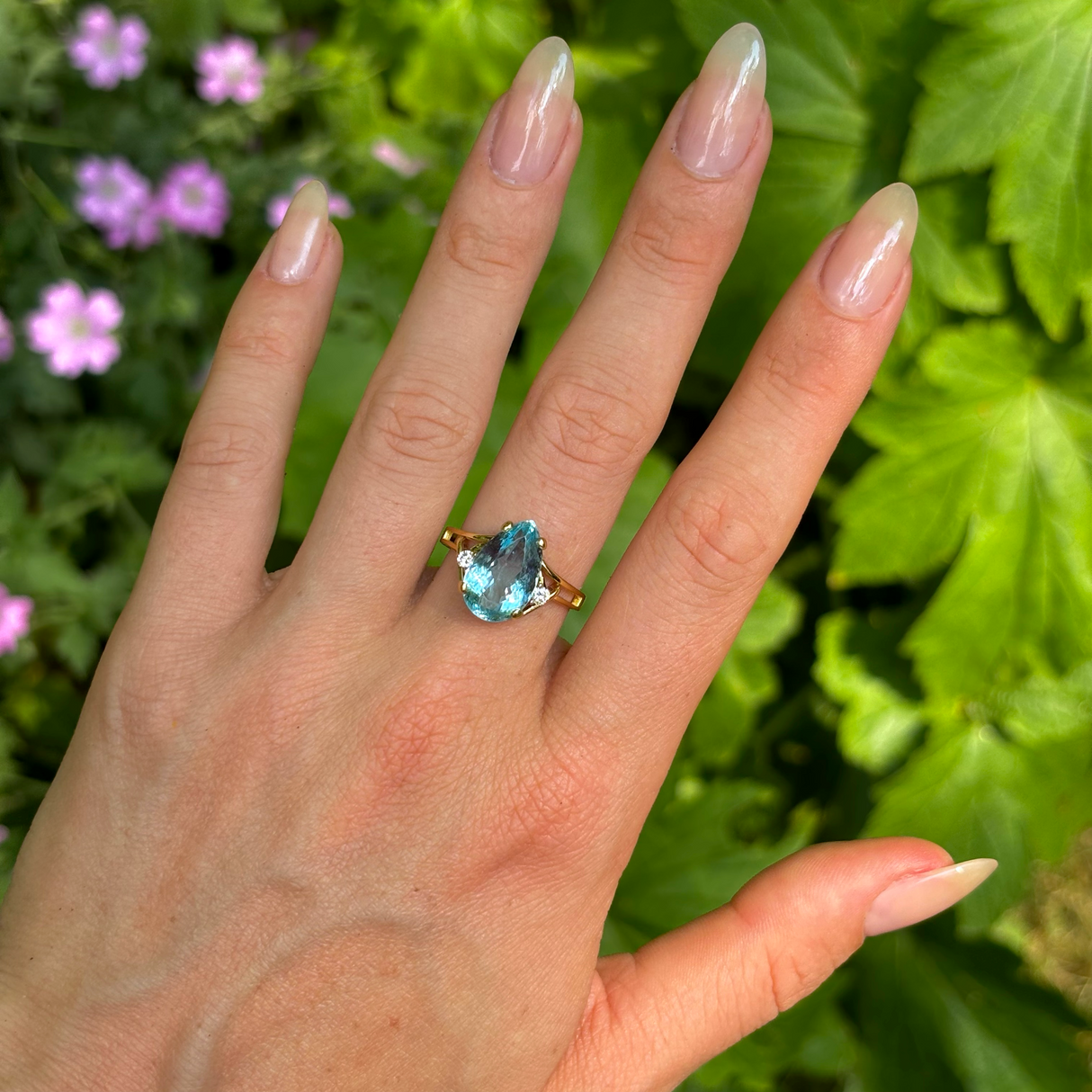 Vintage, 1980s aquamarine and diamond ring, 18ct yellow gold