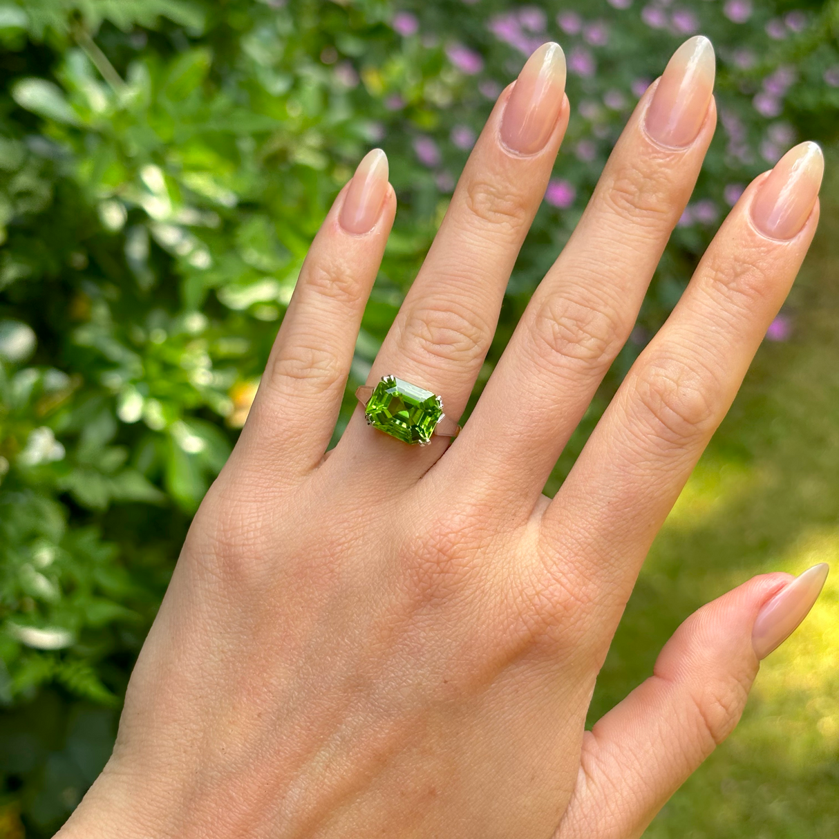Vintage, Art Deco peridot ring, 18ct yellow gold and platinum