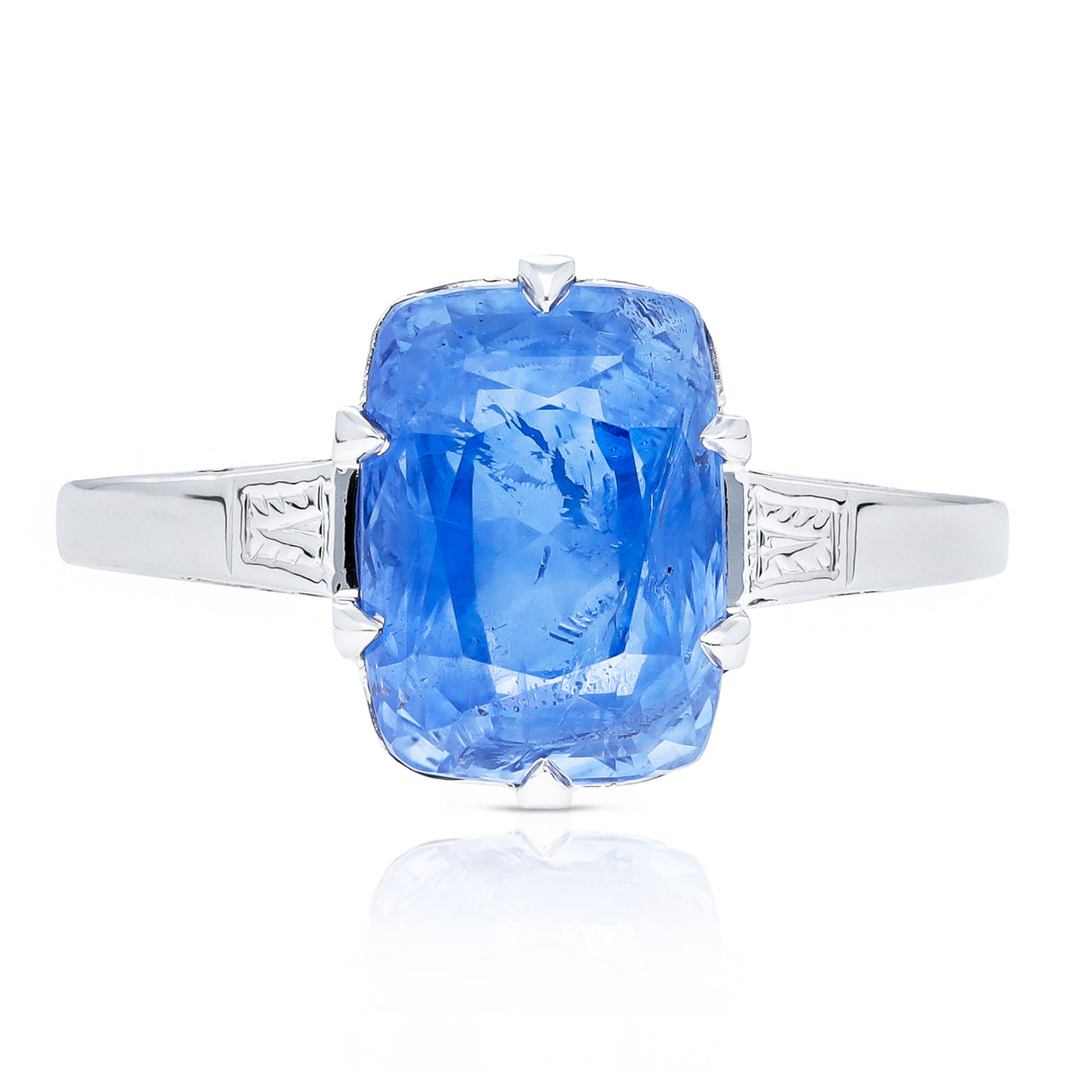 Vintage solitaire sapphire engagement ring, front view.