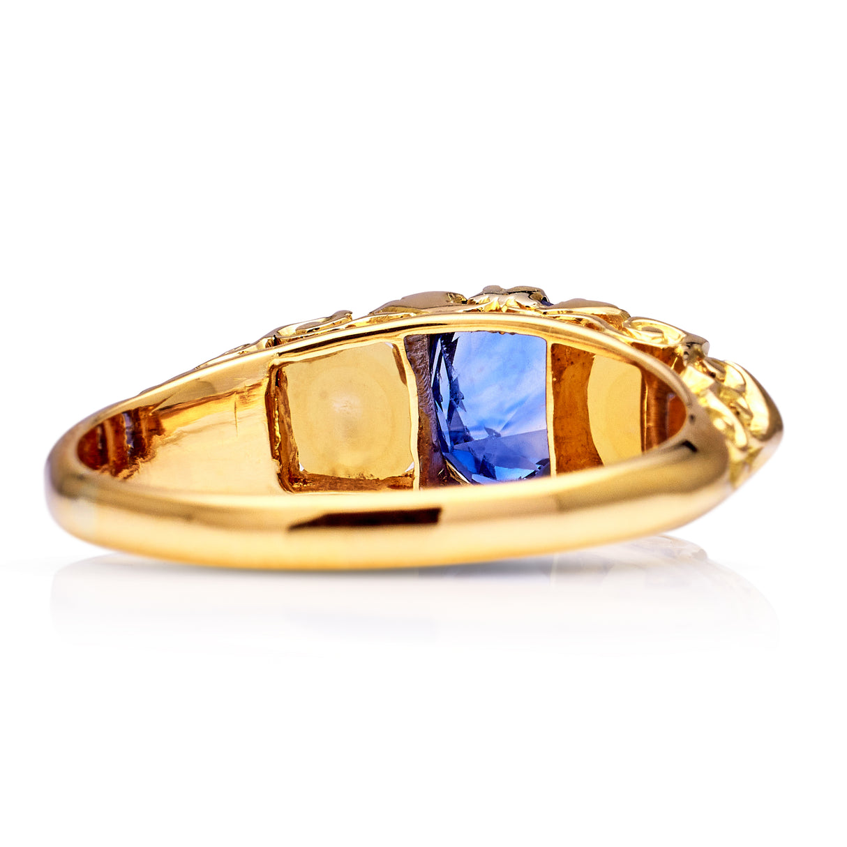 Vintage sapphire and pearl ring, rear view.