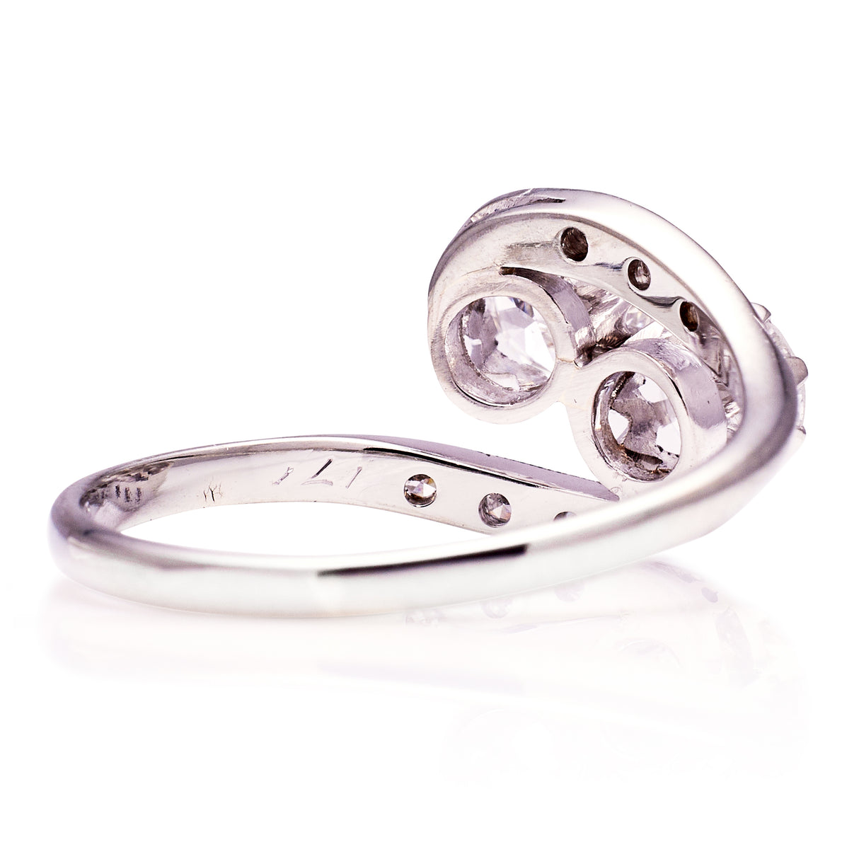 Vintage toi et moi diamond engagement ring, rear view.