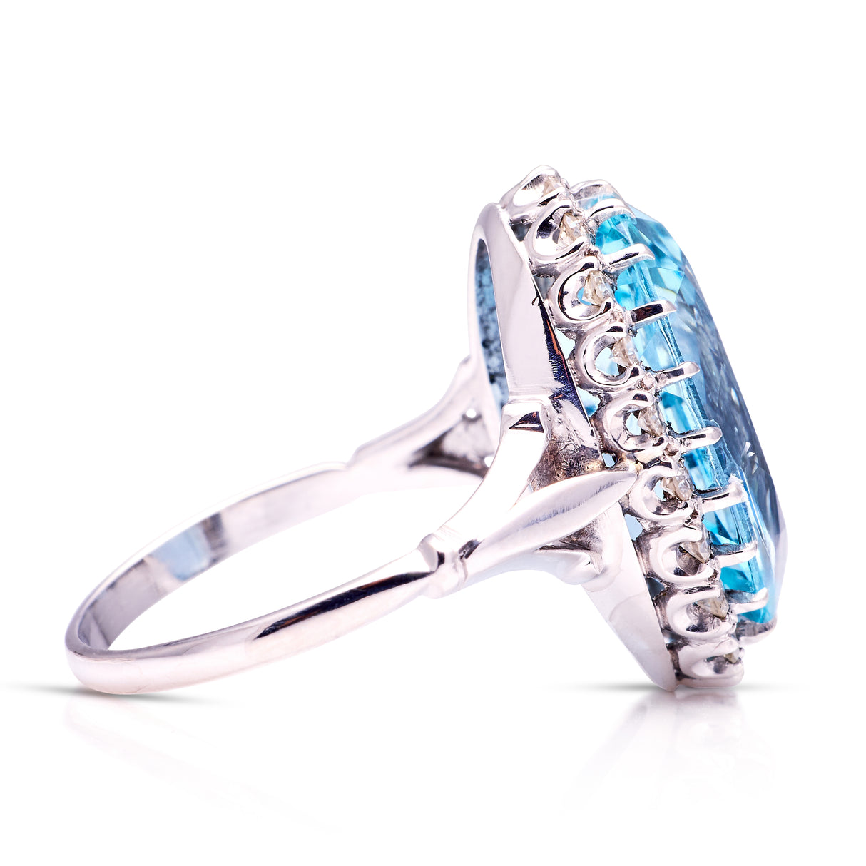 Vintage, 1940s aquamarine and diamond cluster ring