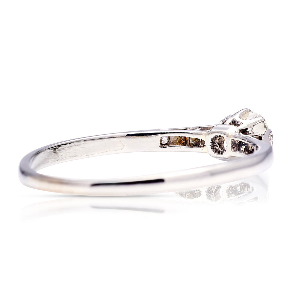 Antique, Edwardian solitaire diamond engagement ring, 18ct white gold and platinum