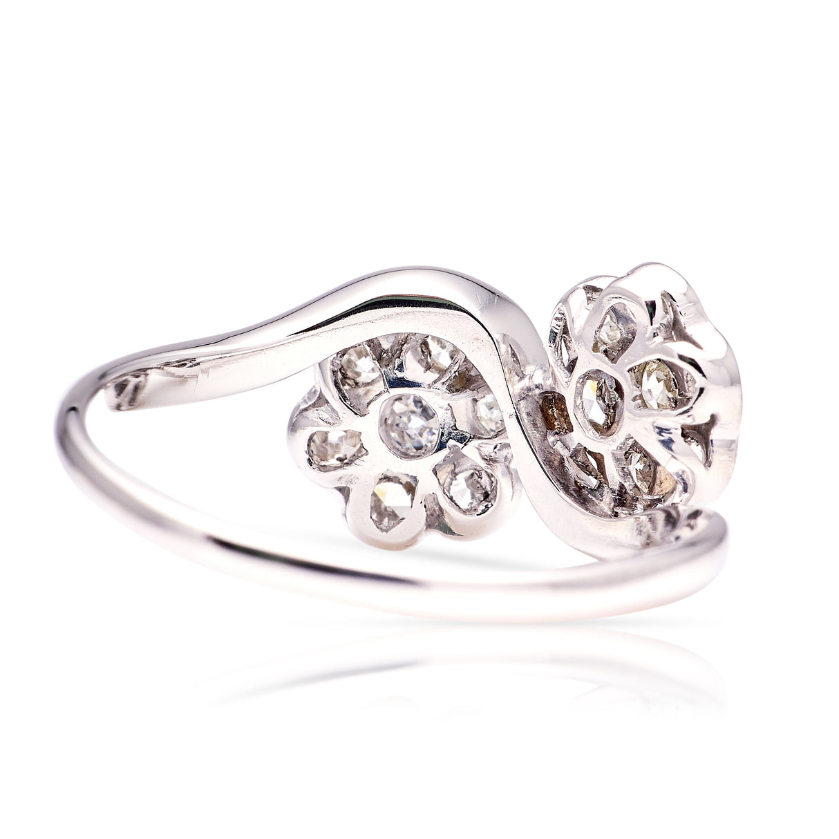 Vintage, 1940s diamond cluster engagement ring