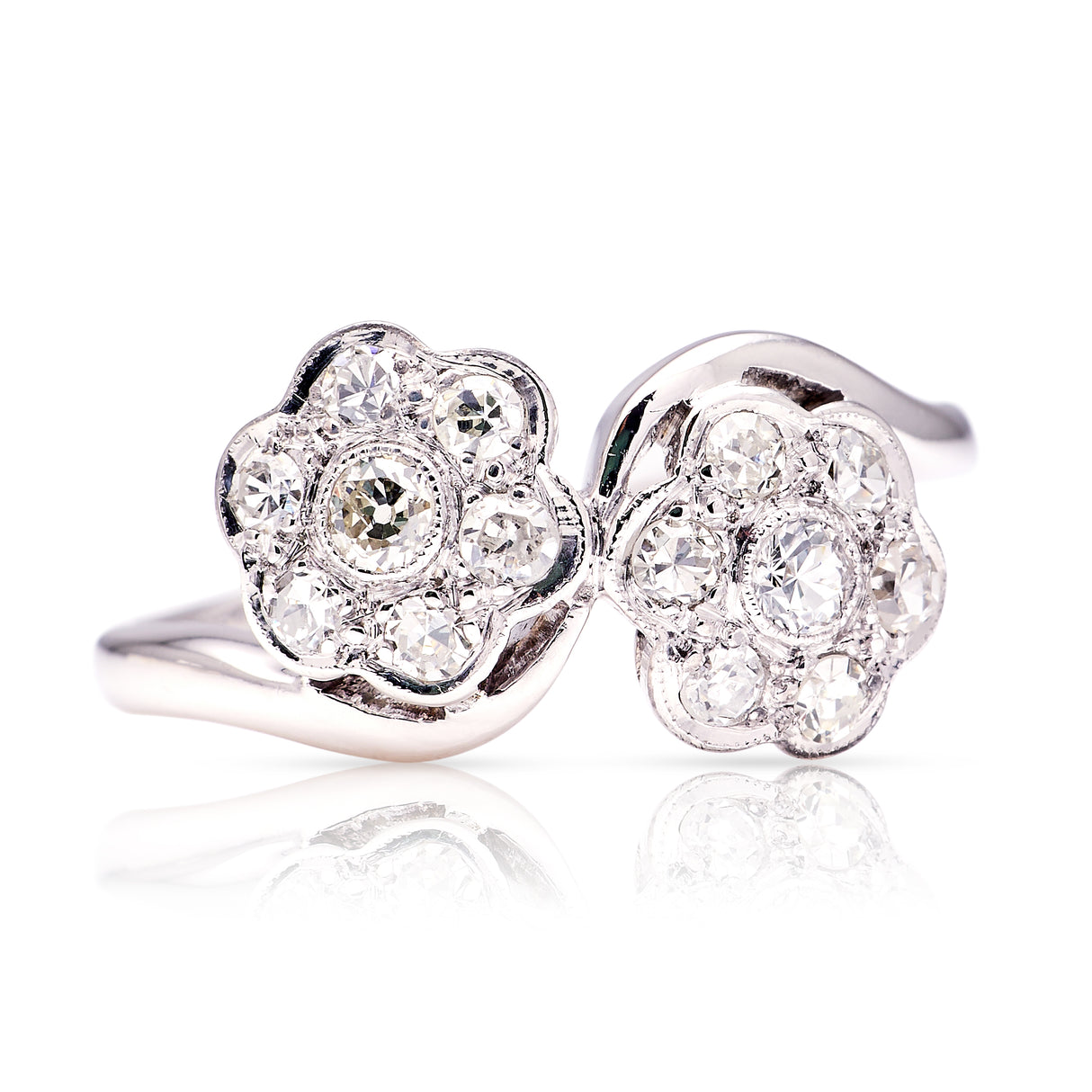 Vintage, 1940s diamond cluster engagement ring