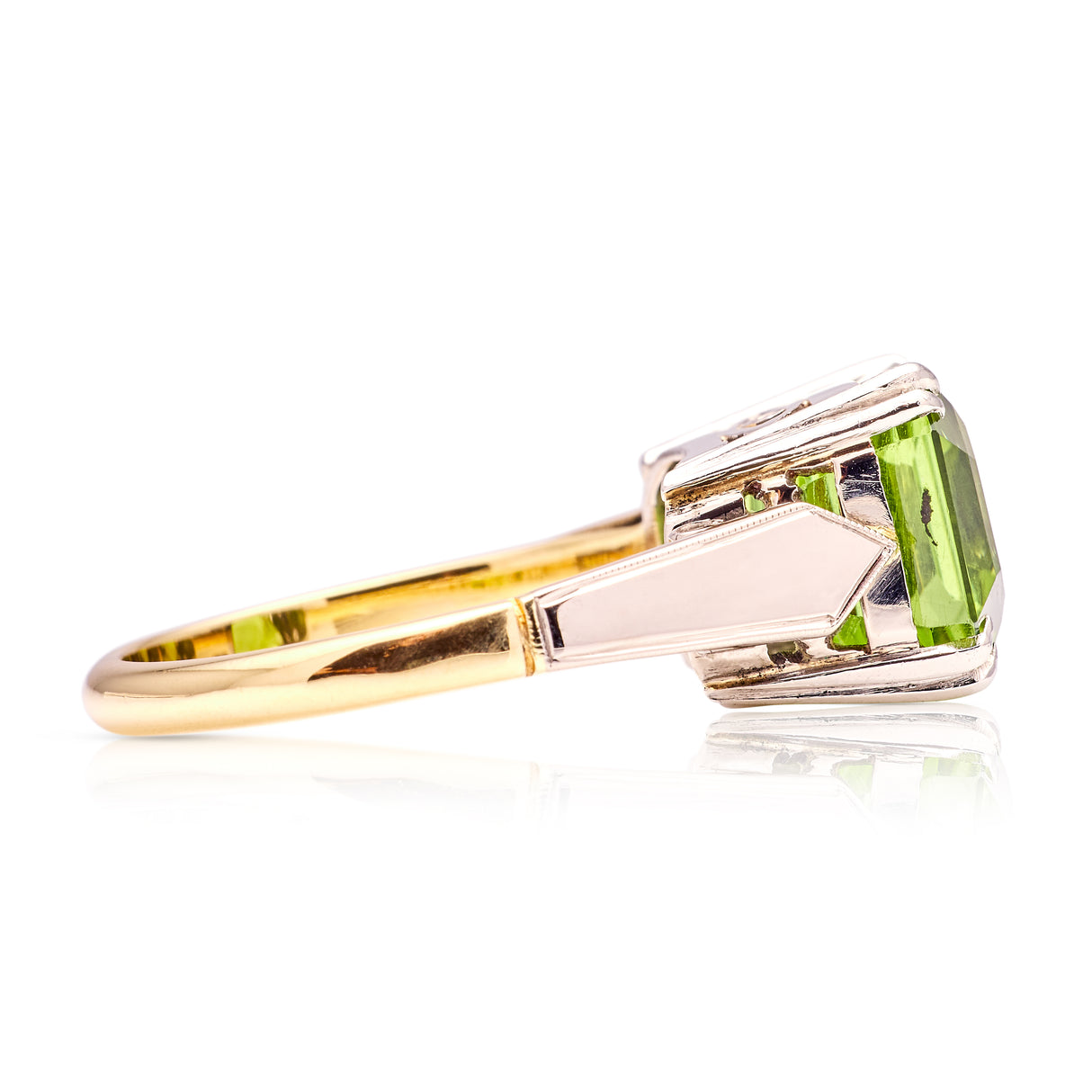 Vintage, Art Deco 7ct peridot ring