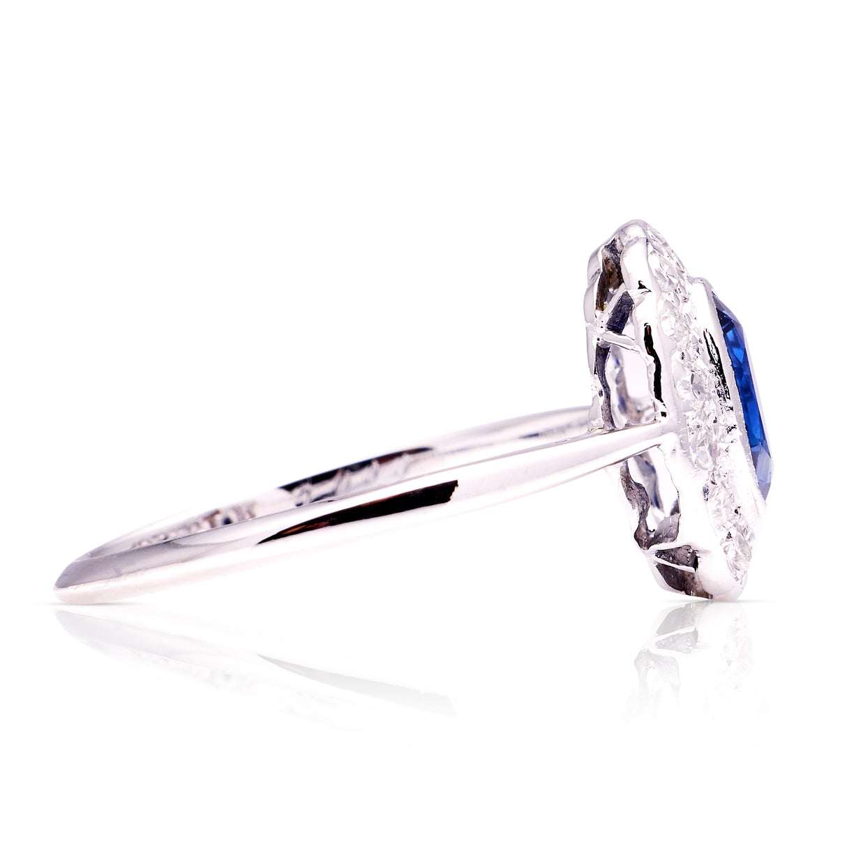 Vintage, Art Deco sapphire & diamond cluster ring, circa 1925