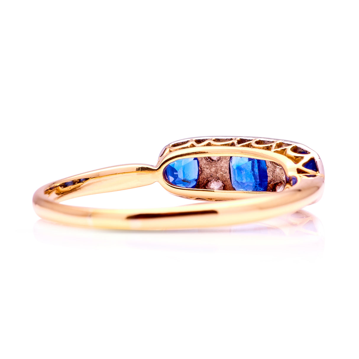 Vintage, Art Deco sapphire three-stone ring