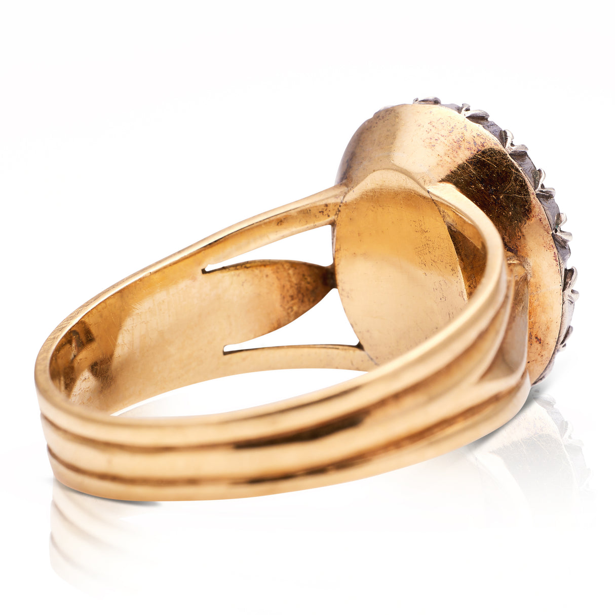 Antique Georgian citrine and diamond cluster ring, rear view.