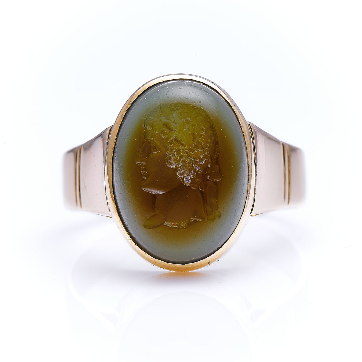 Georgian, 18ct gold, French, carved intaglio ring