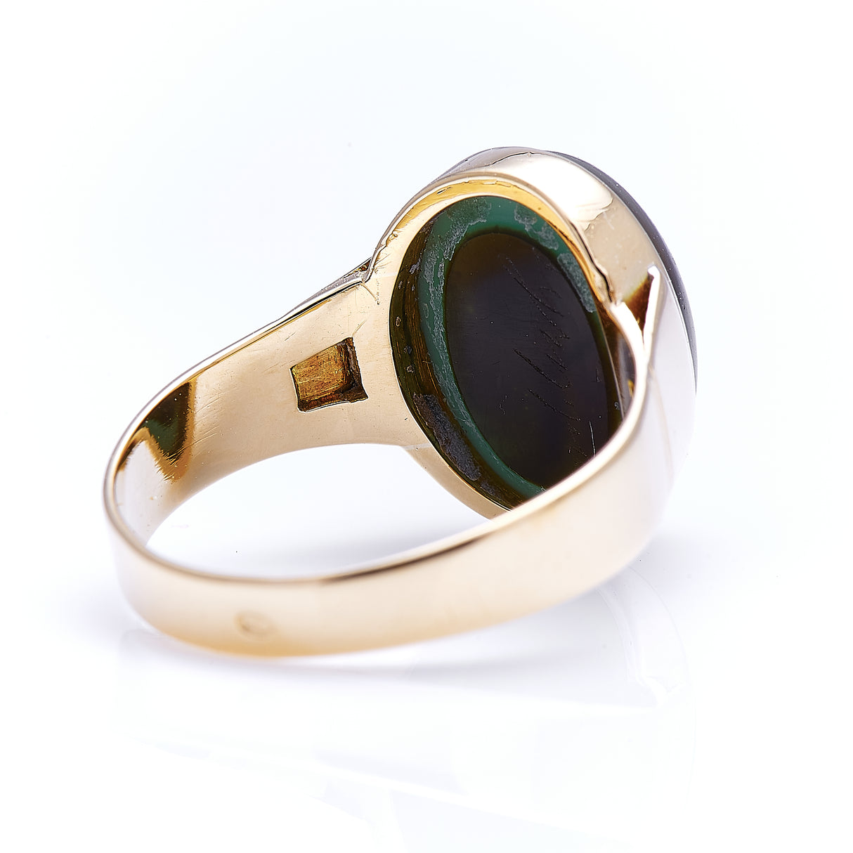 Georgian, 18ct gold, French, carved intaglio ring