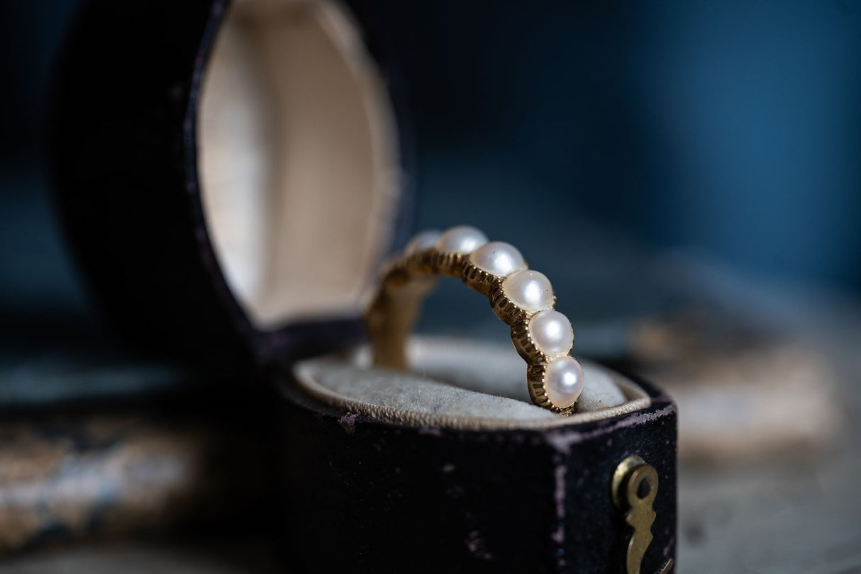 Georgian, 18ct gold, natural pearl ring