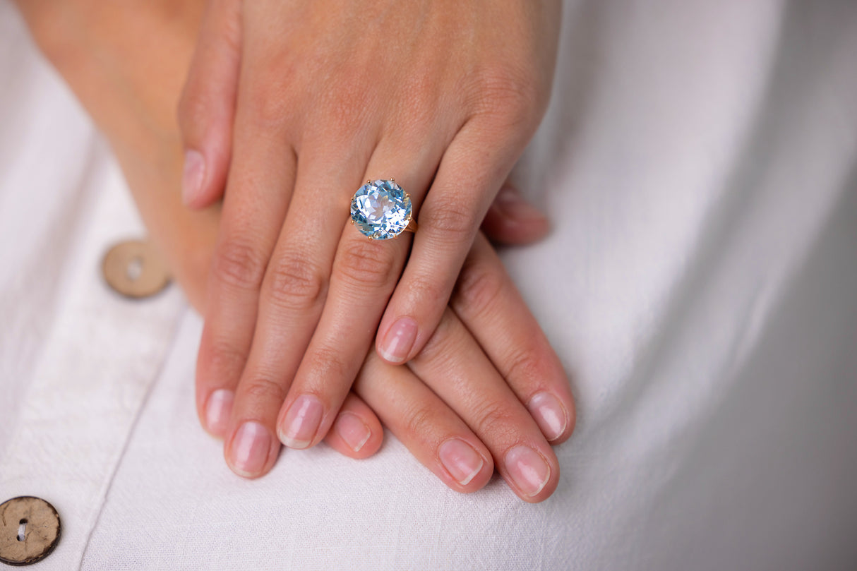 French | frosty-blue aquamarine statement gemstone ring, 18ct gold
