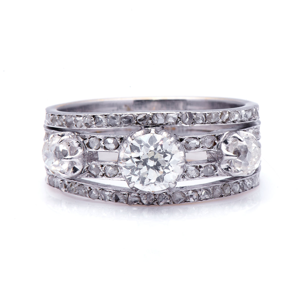 Art-Deco-18-Carat-White-Gold-Three-Stone-Diamond-Ring-Antique