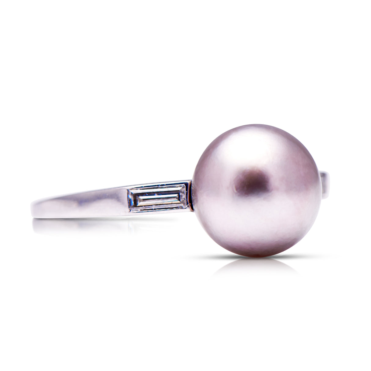 Natural pearl and baguette diamond ring