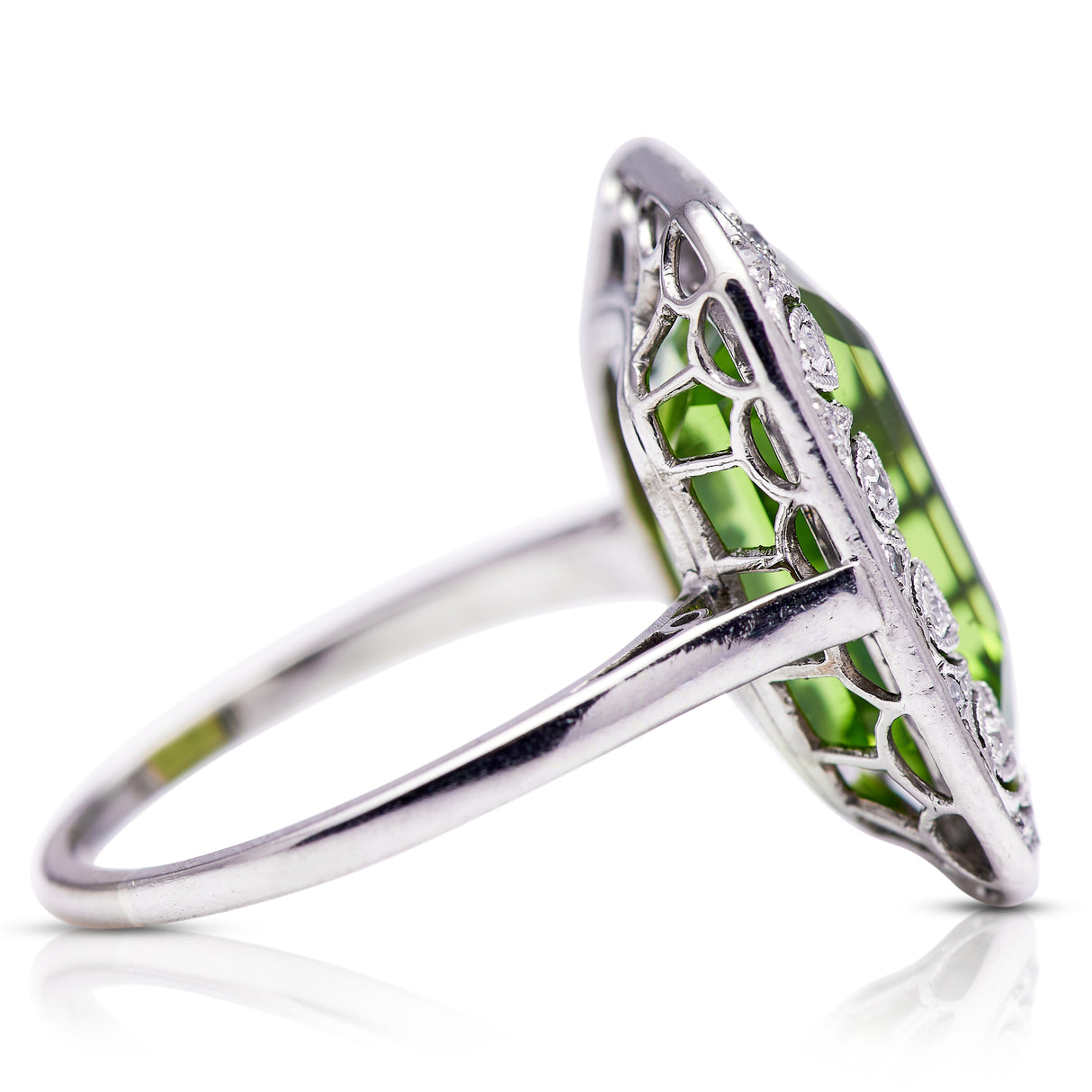 Antique, Belle Époque, peridot & diamond ring