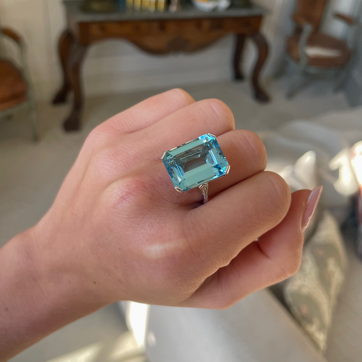 Vintage, Art Deco aquamarine and diamond ring, platinum