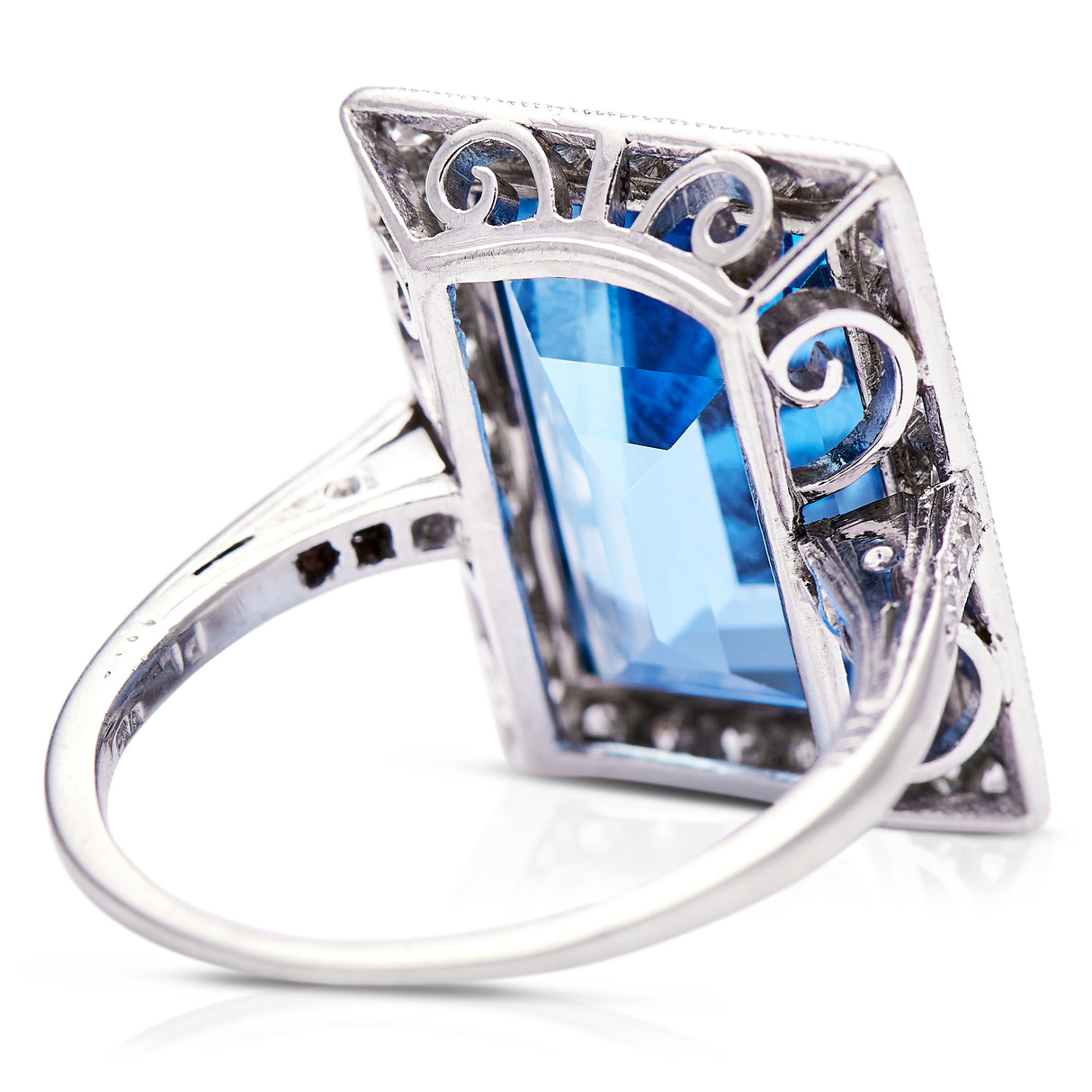 Art deco coral rings. Vintage coral rings. Antique aquamarine. Antique aquamarine ring. Antique aquamarine rings. Antique aquamarine and diamond rings. Platinum aquamarine rings. Antique aquamarine ring. Natural aquamarine coral jewellery. Art deco aquamarine rings. Vintage aquamarine rings.