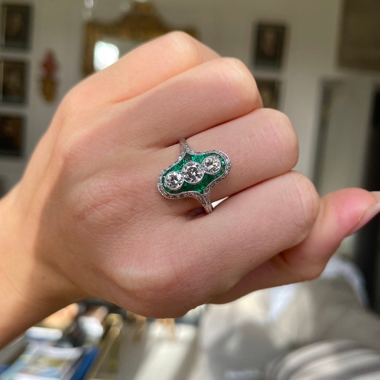 Antique emerald |  Art Deco emerald & diamond ring, platinum
