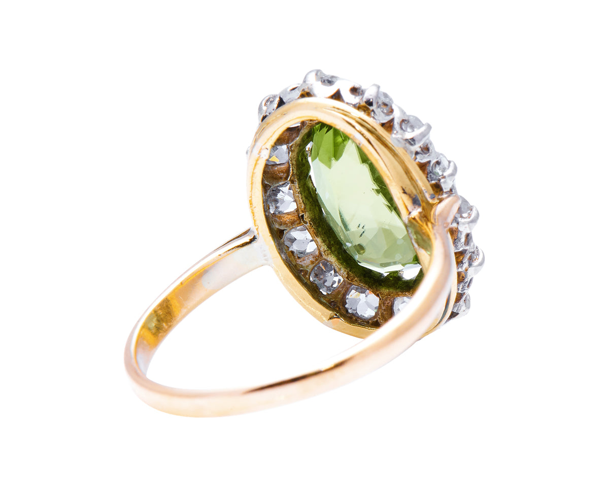 Art Deco, 18ct gold, peridot and diamond cluster ring