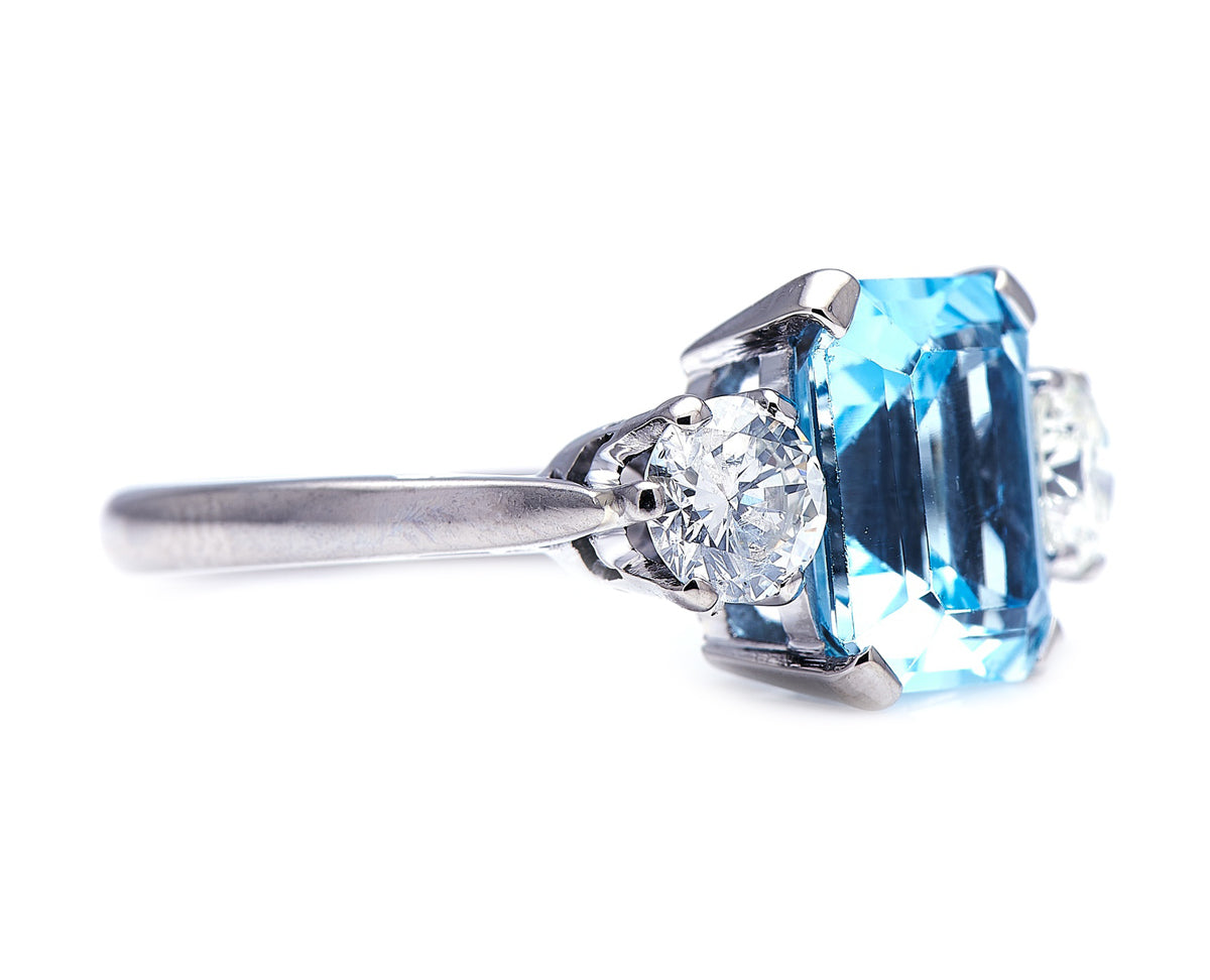 Art Deco, 18ct white gold, aquamarine and diamond three-stone ring