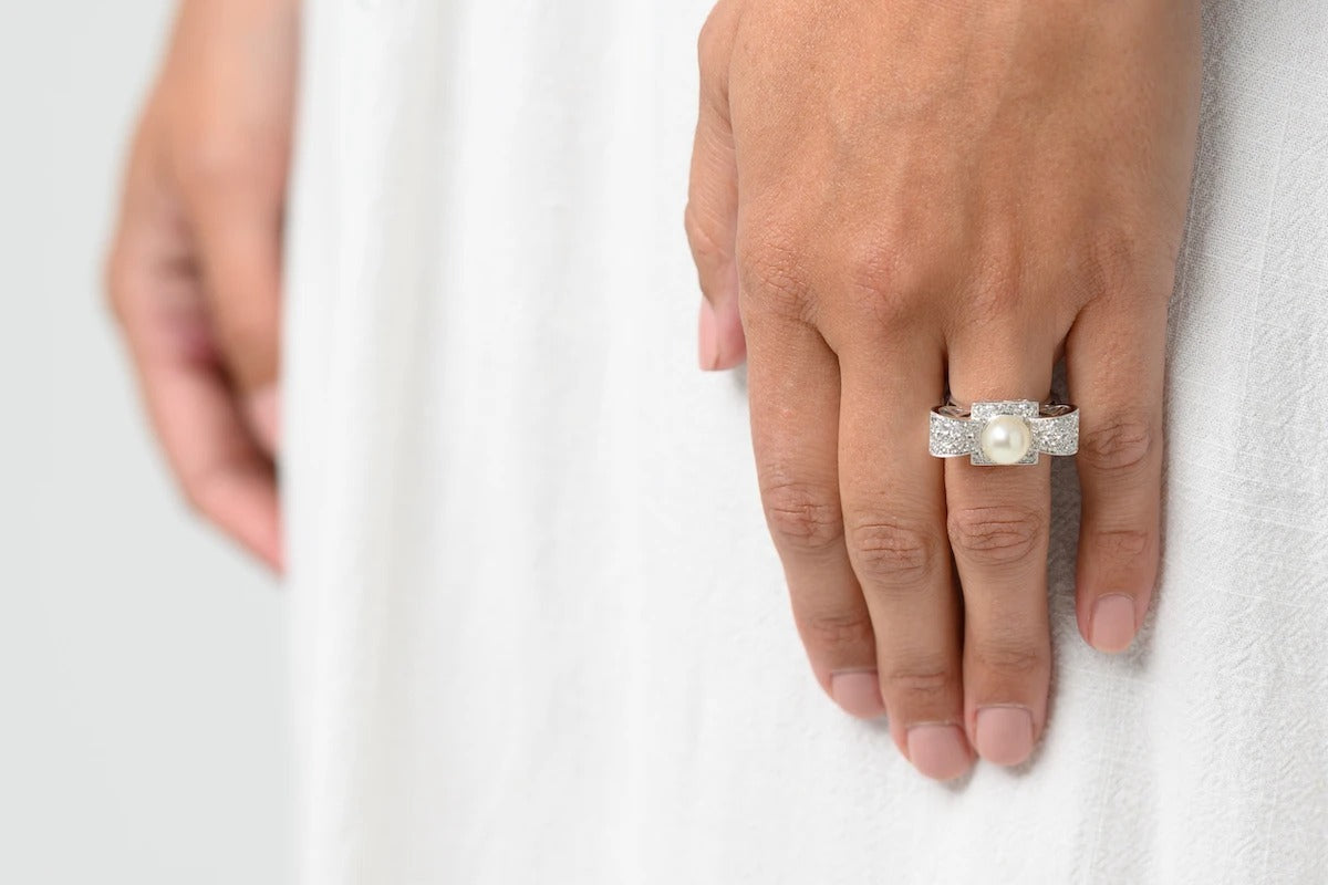 Art Deco, 1930s, 18ct white gold, large pearl and diamond cocktail ring