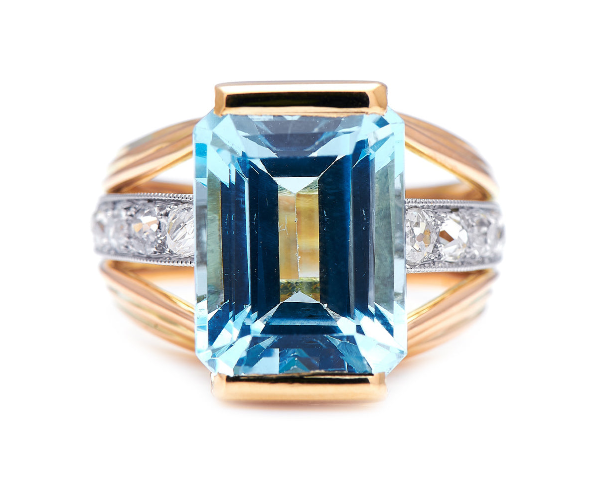 Art Deco, French, 18ct gold, aquamarine and diamond ring