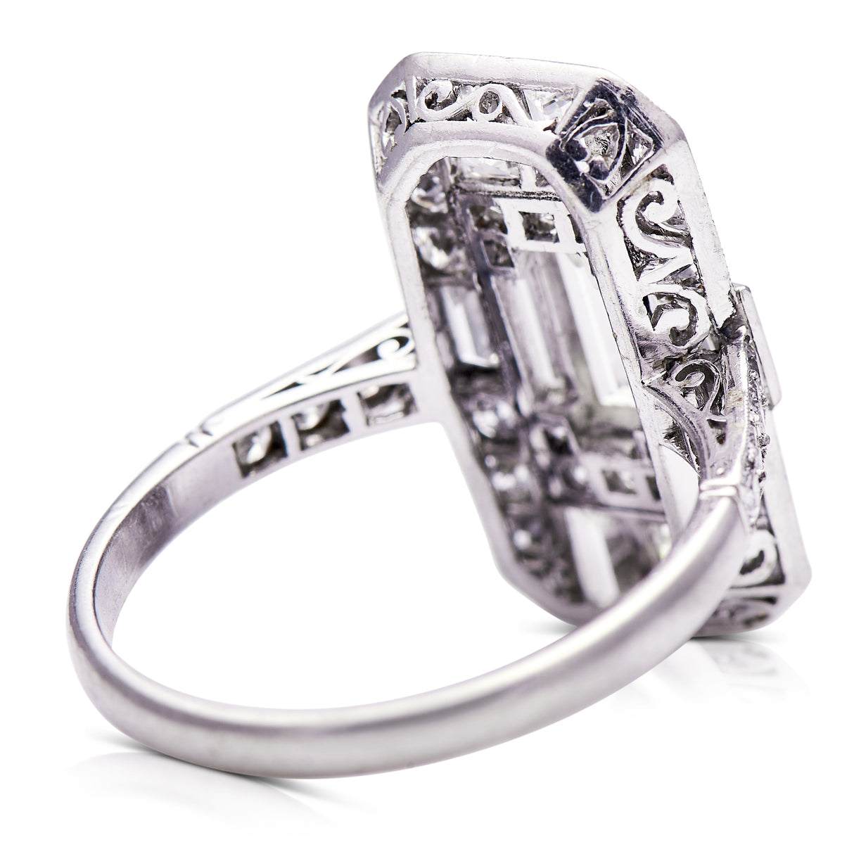 Art Deco diamond panel ring, rear view.