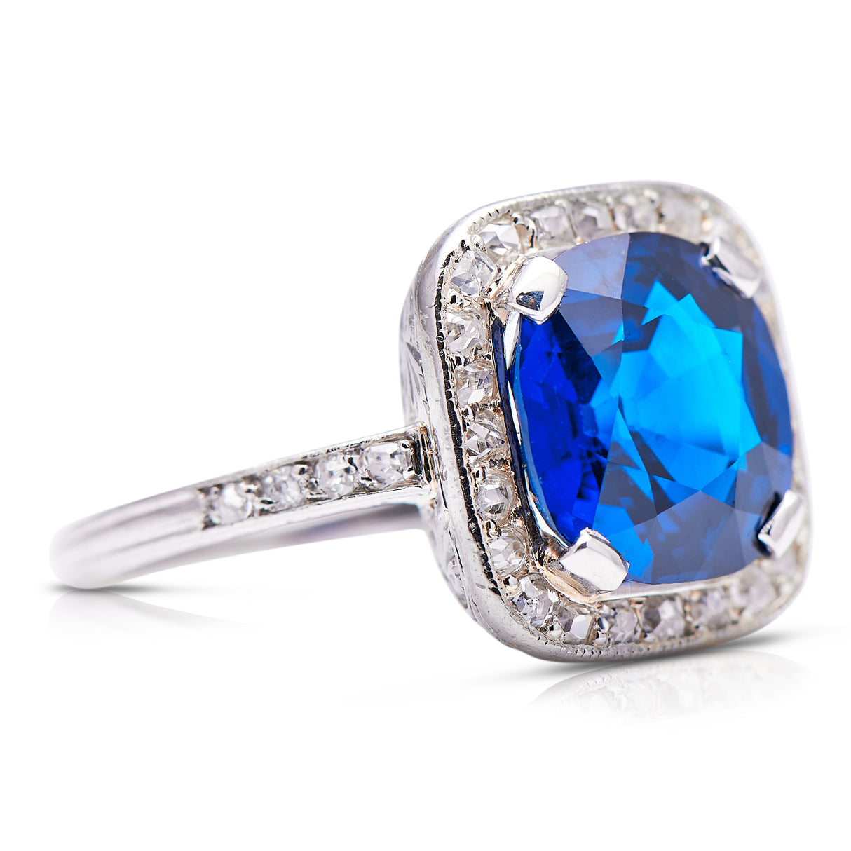 Engagement | Art Deco, royal blue sapphire and diamond ring