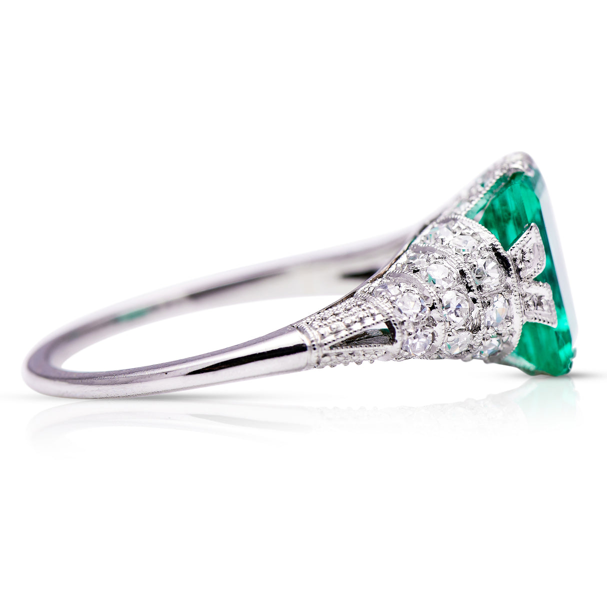 Art Deco, emerald & diamond ring