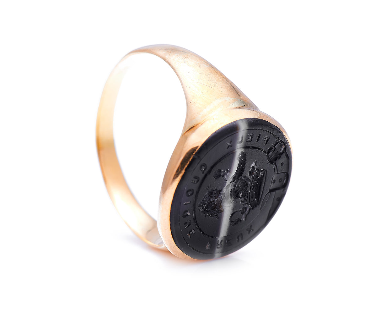 Georgian, 18ct gold, onyx intaglio ring