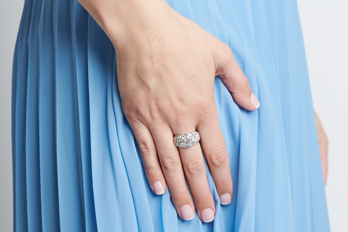 Mid century, 1950s, 18ct white gold, large honeycomb diamond band ring