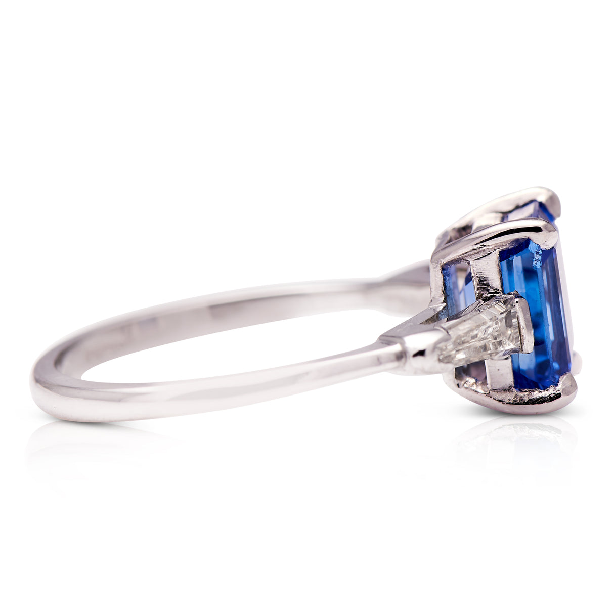 Shop Now with Antique Ring Boutique Antique Engagement Rings Vintage Engagement Rings Art Deco Rings Antique Engagement Rings Vintage Engagement Rings Antique Jewellery Aquamarine Rings Aquamarine Jewellery Diamond Ring Antique Diamond Rings