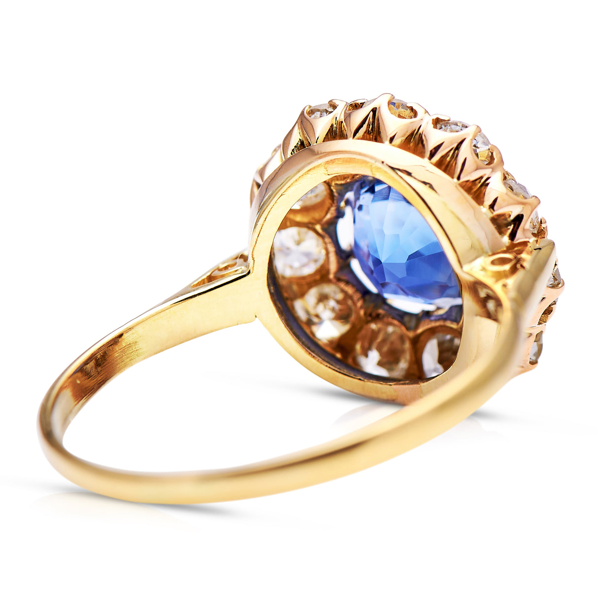 Antique | Edwardian, ceylon sapphire and diamond cluster ring