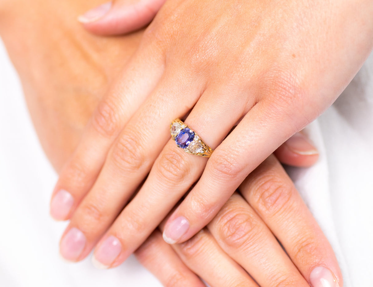 Antique_Rings | Sapphire_rings | Antique_SapphireEngagement_