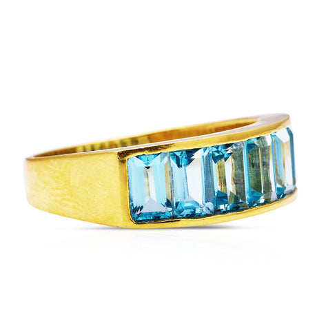 Vintage | blue topaz ring, 18ct yellow gold