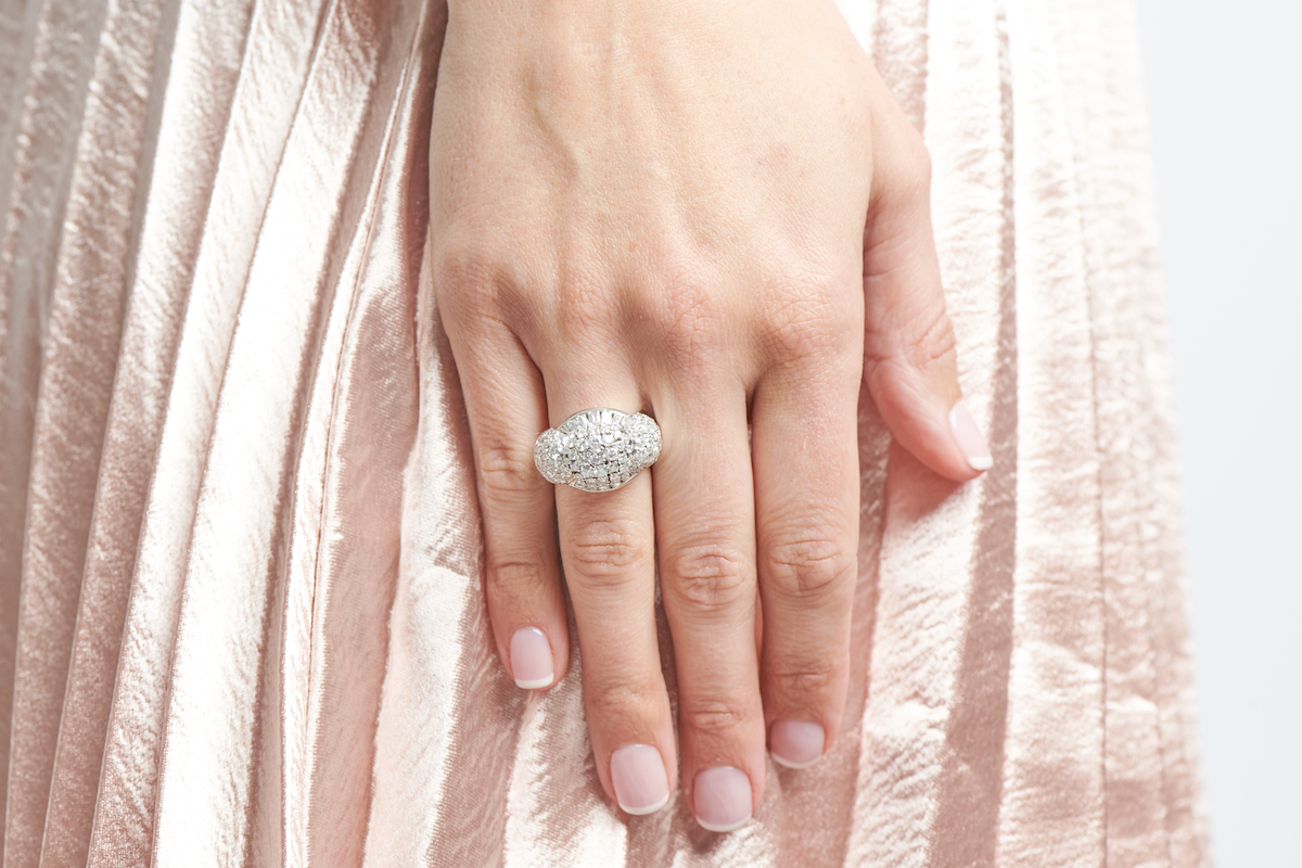 Vintage, 18ct White Gold, Large Diamond Ring |Antique Ring Boutique | Sustainable Antique Rings | Rare Antique Rings | Bespoke Untreated Vintage Antique Rings | An Antique Jewellery Company