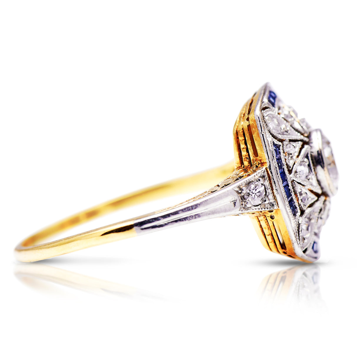 Antique | Belle Époque, platinum, 18ct gold, sapphire and diamond ring