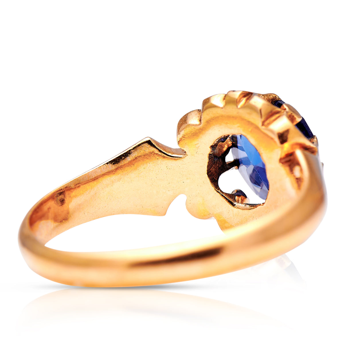 Engagement | Victorian, 18ct gold sapphire ring